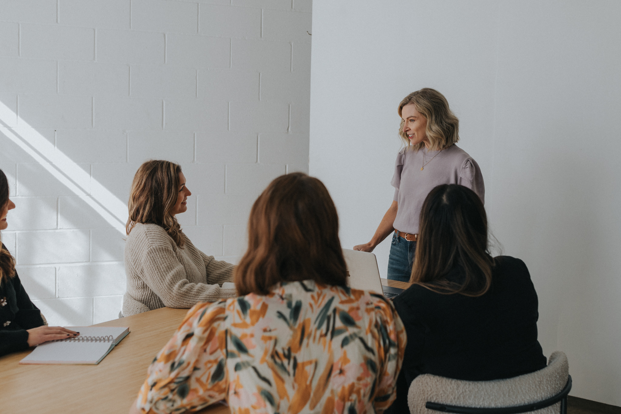Amanda McKinney Speaking At Table Amanda McKinney Speaking At Table